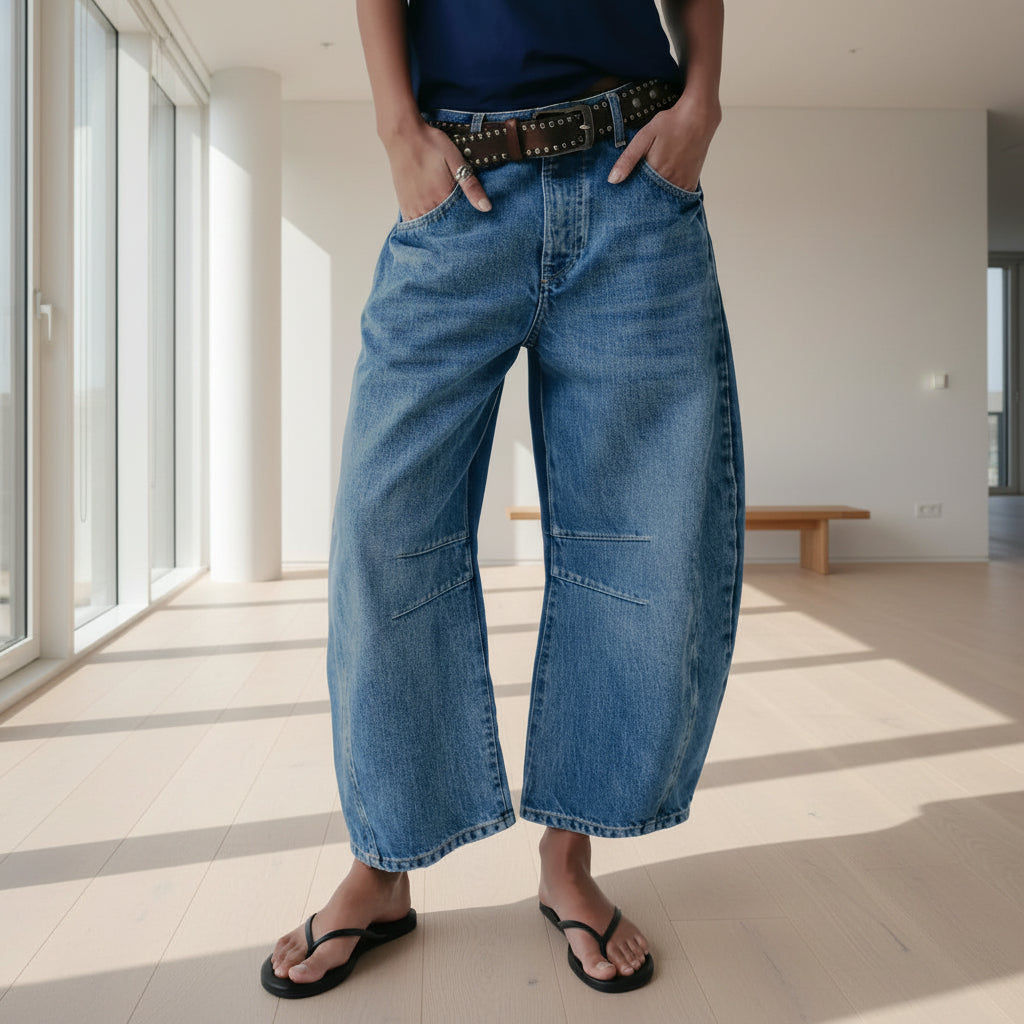 Womens baggy jeans dark blue back pocket design